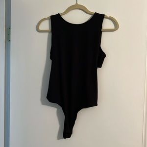 LE LIS black tank top (body suit) with open back detail size large. Never worn!